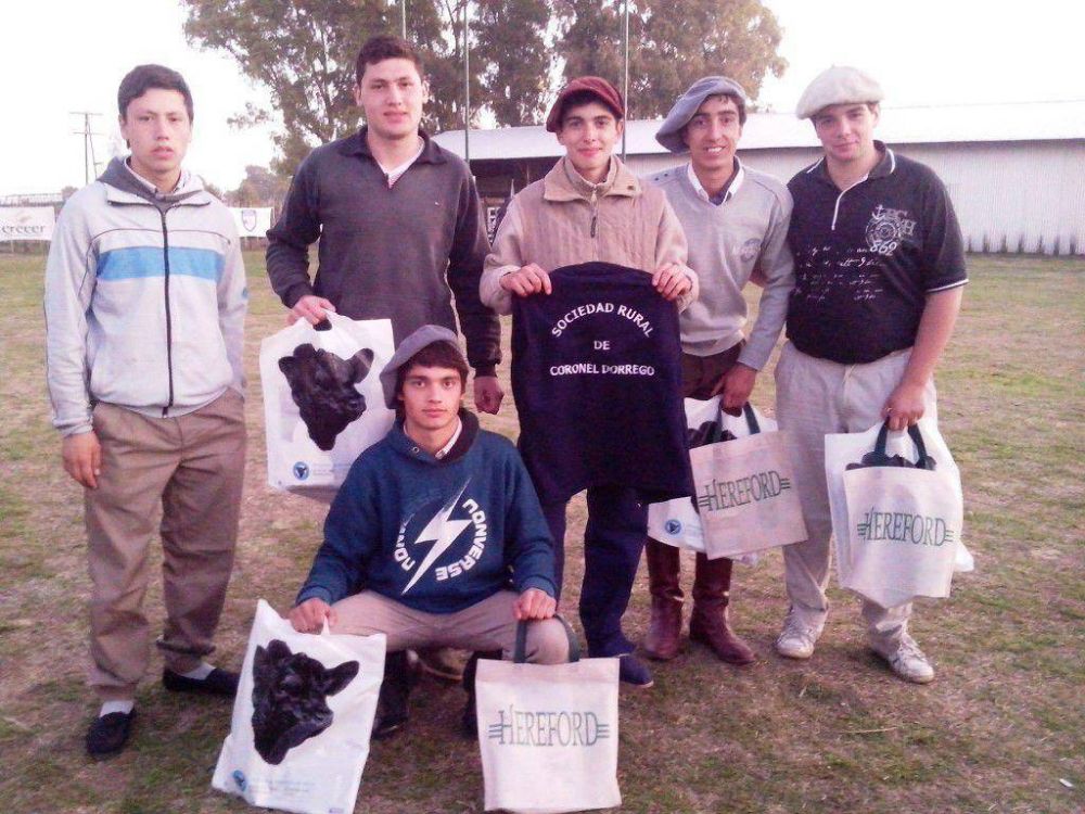 Positiva participaci�n de la Escuela Agropecuaria en la exposici�n rural 