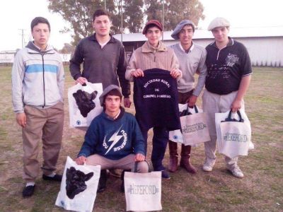 Positiva participaci�n de la Escuela Agropecuaria en la exposici�n rural 