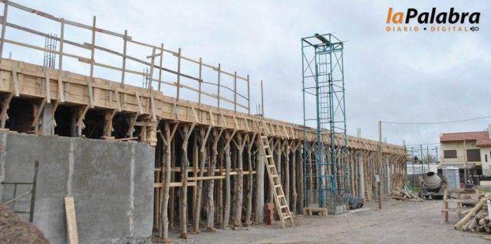 Curetti resalt� el apoyo de los gobiernos nacional y provincial para la ejecuci�n de obras escolares en Patagones Obra de construcci�n futuro edificio del Instituto de Formaci�n Docente N� 25