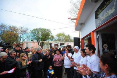Poggi junto a nuevos emprendedores de Juan Llerena, El Morro, Justo Daract y Villa Mercedes