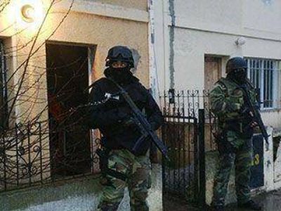 Asalto y allanamiento