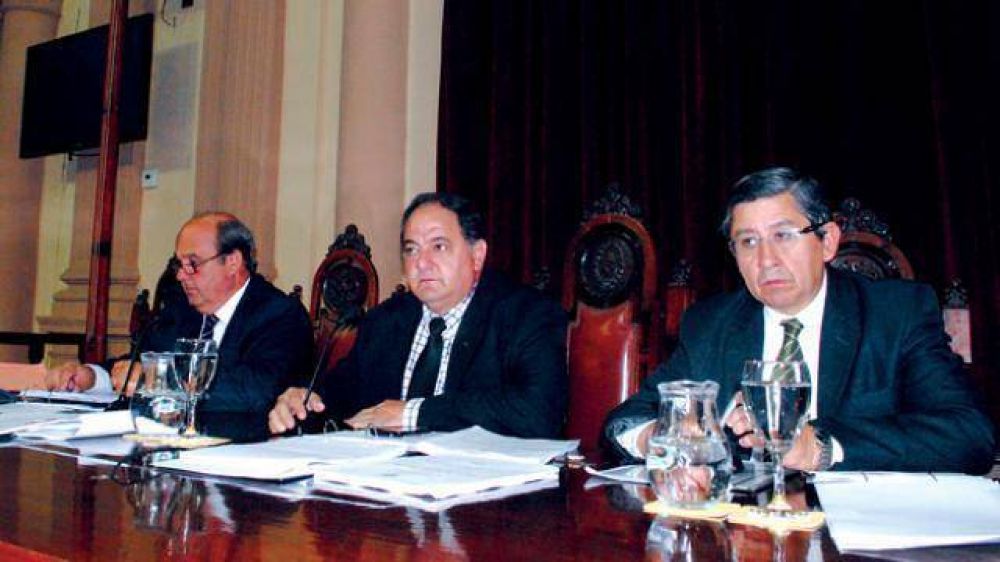 Aprobaron pliegos de 4 defensoras de violencia familiar y de g�nero