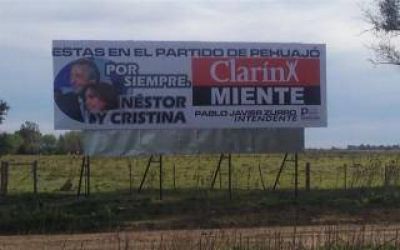 Video: Pol�mica por el cartel de Zurro contra Clar�n en Pehuaj�