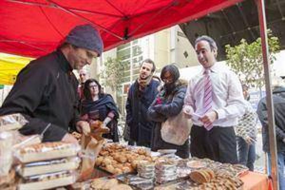 Atracci�n por una feria org�nica que se afianza en plena city porte�a