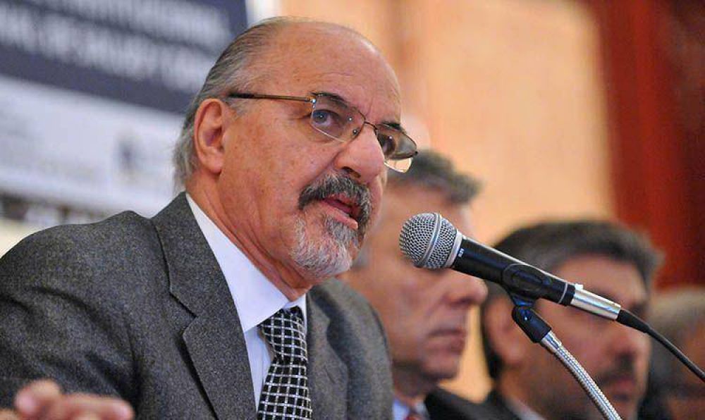 Tomada, sobre la situaci�n del puerto: �Los problemas trascienden a una disputa de costos laborales�