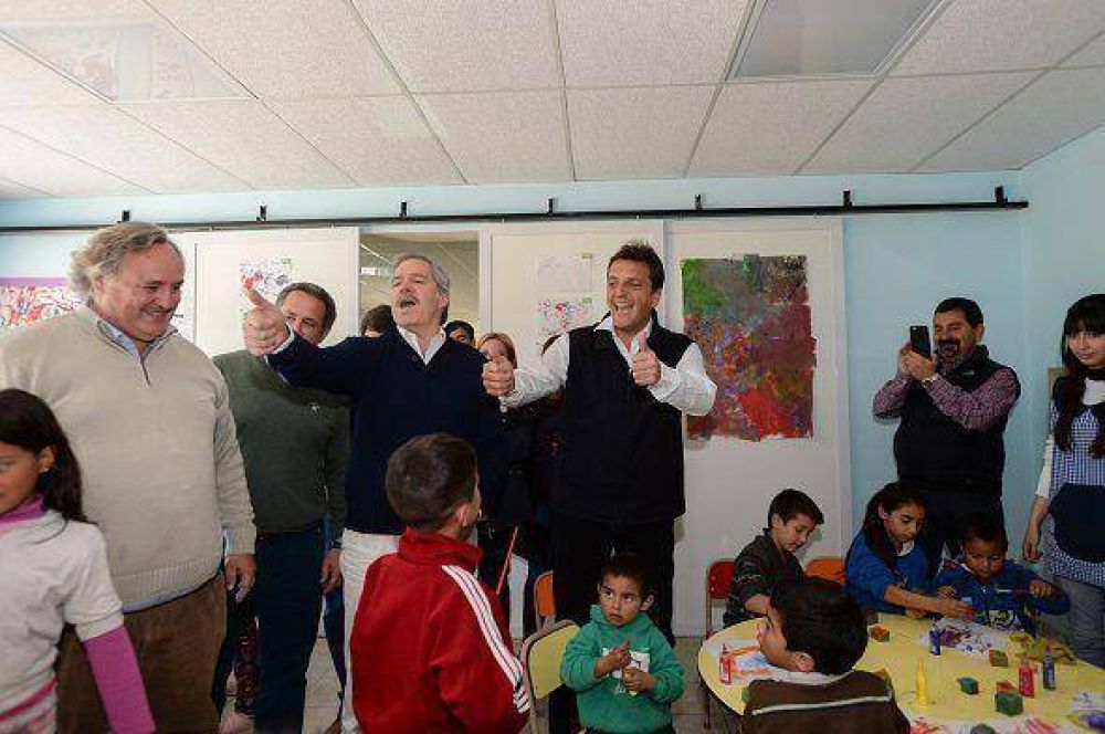 Massa recorri� un Centro de Desarrollo Infanto Familiar