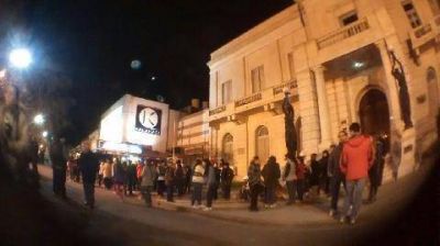 Familiares, amigos y vecinos volvieron a marchar por el crimen de Agust�n Cantello