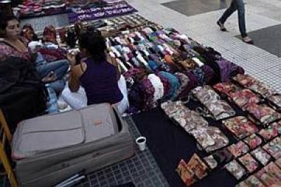 La venta ilegal callejera creci� 30,9% en la Ciudad