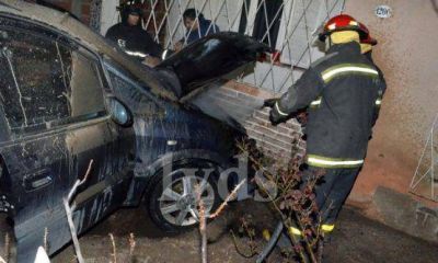Denunci� atentado contra su auto, pero Bomberos indic� que fue cortocircuito