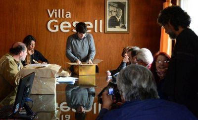 Realizan la tercera apertura de sobres para obras de repotenciaci�n el�ctrica