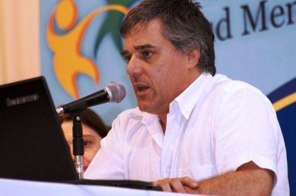 �En los pueblos se sufre la marcha de los j�venes�