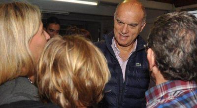 GRINDETTI: �LOS VECINOS QUIEREN UN CAMBIO, BUSCAN UNA ALTERNATIVA, UNA POL�TICA DISTINTA�