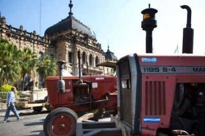 El oficialismo promete copar la plaza para exigir a la oposici�n que admita la derrota