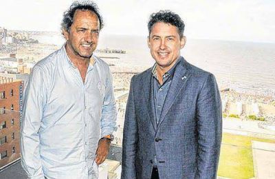 Llegan Scioli y el embajador de los Estados Unidos