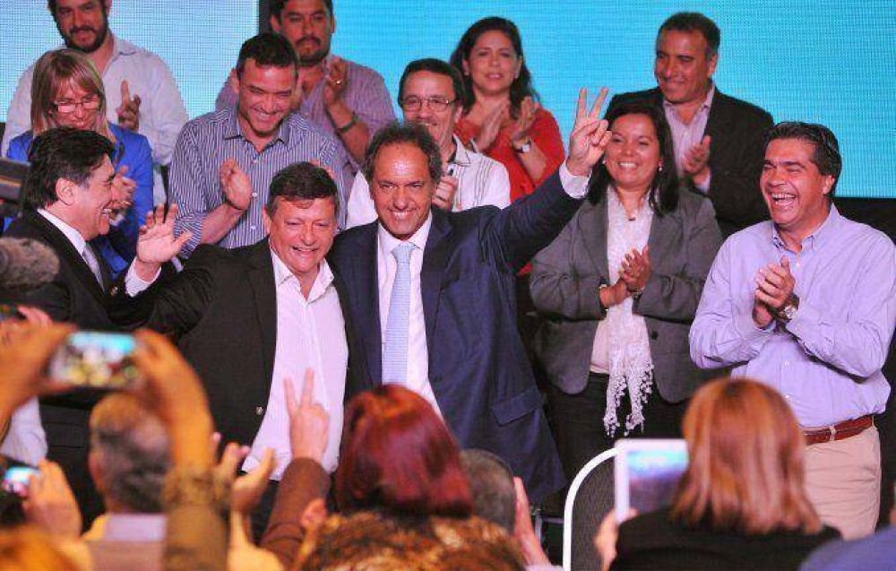 Scioli fue a Chaco en la previa a las elecciones y llam� a fortalecer el consumo popular