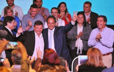 Scioli fue a Chaco en la previa a las elecciones y llam� a fortalecer el consumo popular