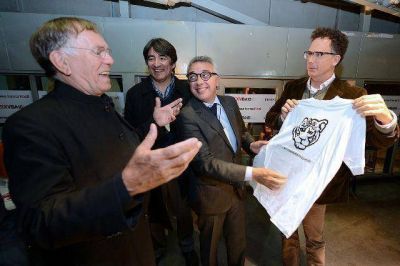 Julio Zamora: �Gesti�n asociada y participaci�n ciudadana es la f�rmula para hacer una ciudad para la gente�