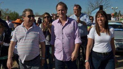 Bordet promete tratar por igual a intendentes oficialistas y opositores