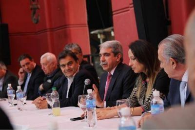 An�bal Fern�ndez recibi� el respaldo de Francisco 