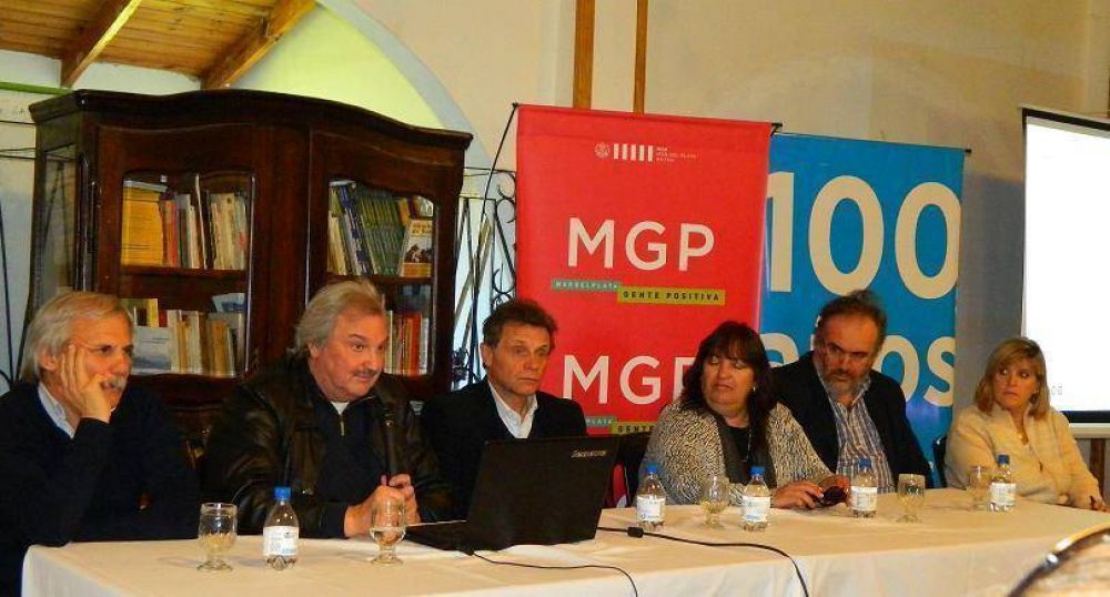 Cuatro empresas interesadas en concretar la red de agua en Alfar 