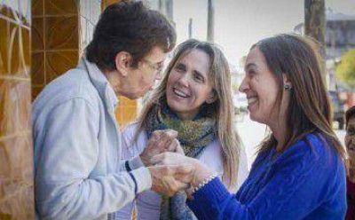  Vidal en Avellaneda junto a Gladys Gonz�lez