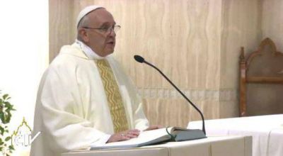 El Papa: la Iglesia es madre, no una asociaci�n r�gida