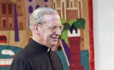 15 de septiembre de 1975: el beato �lvaro sucede a san Josemar�a