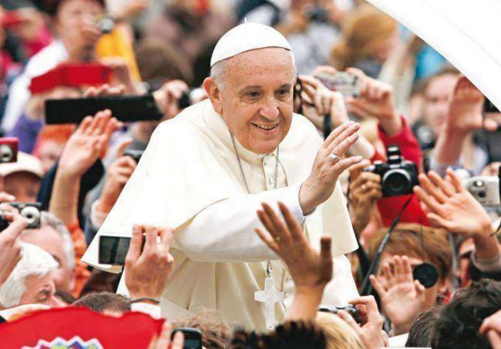 Revenden las entradas gratuitas para ver al Papa