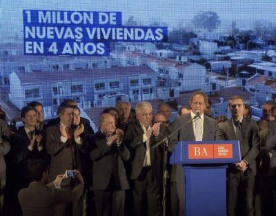 No es una broma para Tinelli... Scioli volvi� a firmar convenio para el acueducto del R�o Colorado 