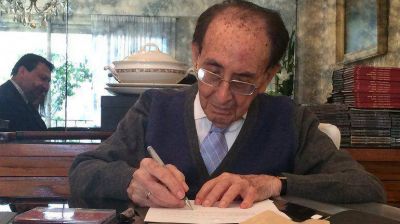 El juez Carlos Fayt renunci� a la Corte Suprema