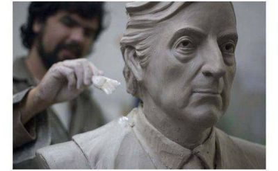 Sanzio y SMATA proponen colocar un Busto de Kirchner en Plaza Mitre