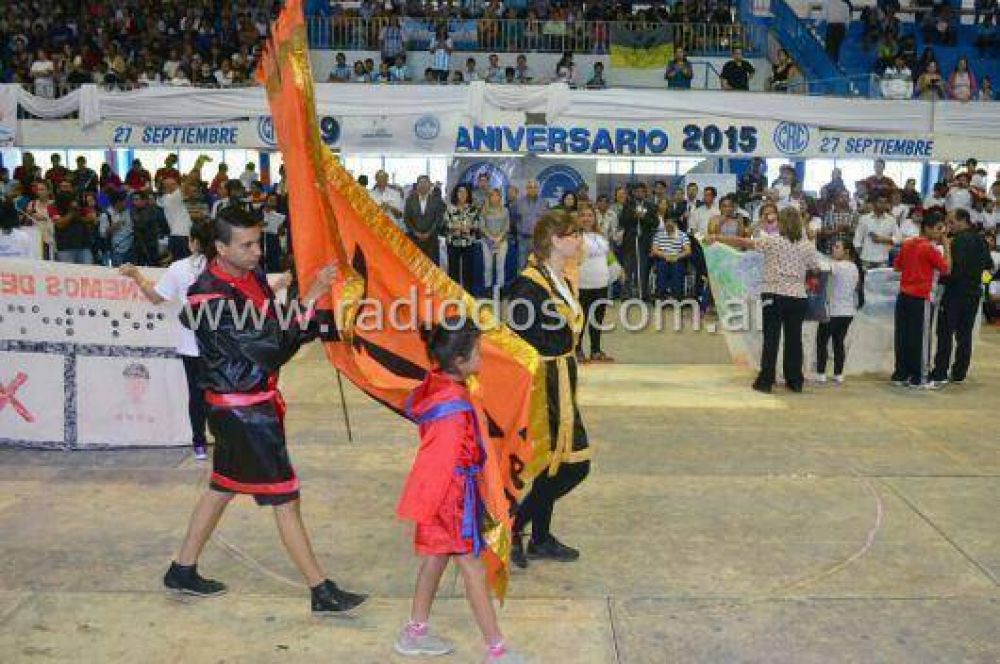 Miles de ni�os fueron parte de la XV Fiesta de la Educaci�n F�sica para chicos con discapacidad