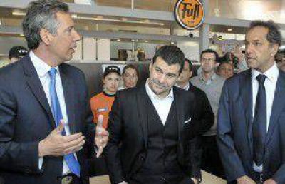 Caf� de por medio, Scioli y la CGT de Cal� acordaron reforzar la campa�a