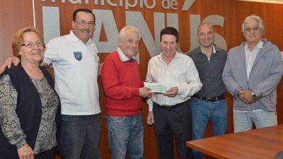 DAR�O D�AZ P�REZ ENTREG� UN SUBSIDIO A LA LIGA DEPORTIVA DE LAN�S
