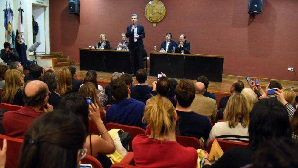 Mauricio Macri llev� su propuesta educativa a Mendoza