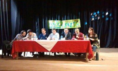Charlas en la arena: Una silla vac�a, municipales descontentos e imparable