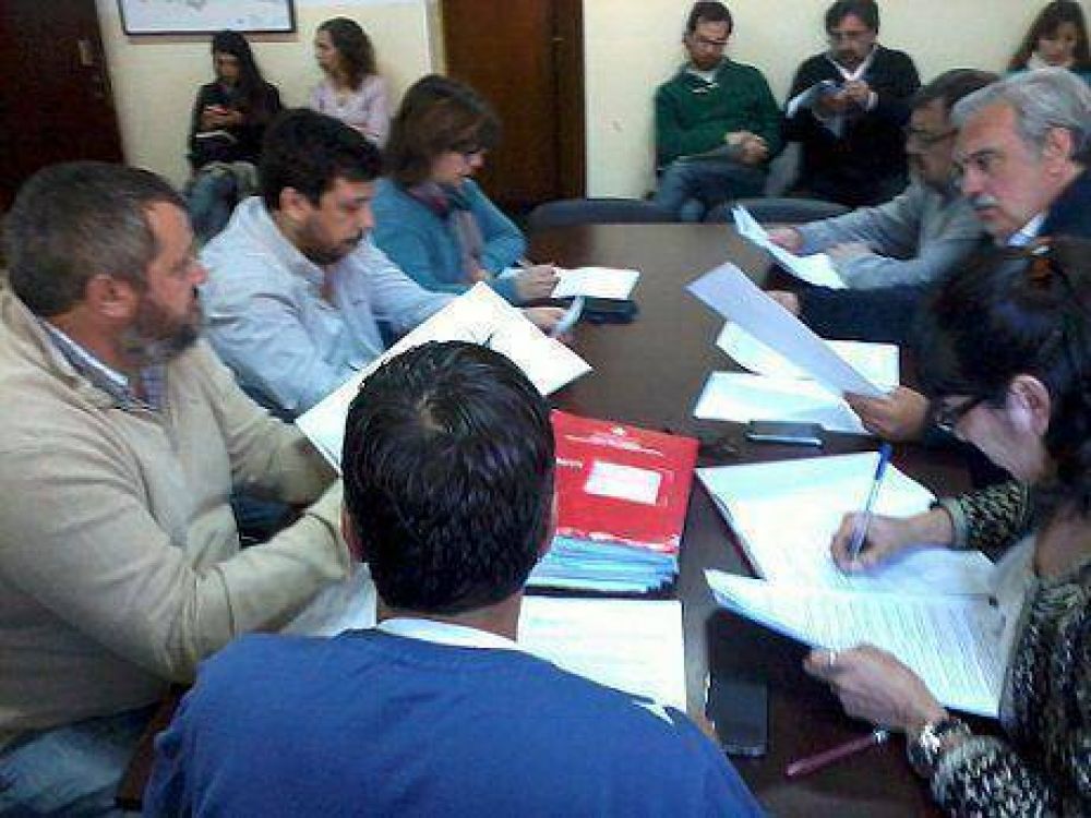 Cruces y advertencias en torno a la judicializaci�n del conflicto de Playa Chica