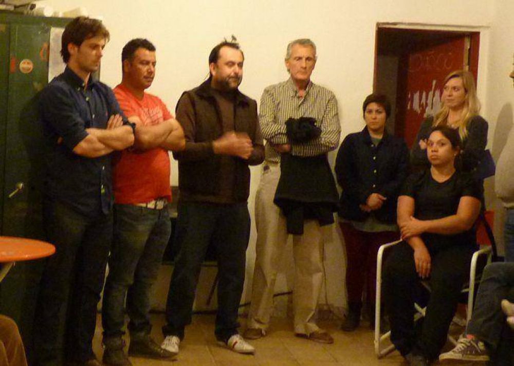 Tierno dio marcha atr�s y se aline� con Ortiz