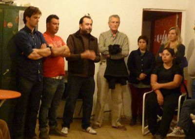 Tierno dio marcha atr�s y se aline� con Ortiz