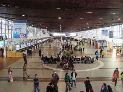 Una protesta de aeron�uticos dej� sin vuelos la ruta Chile- Mendoza