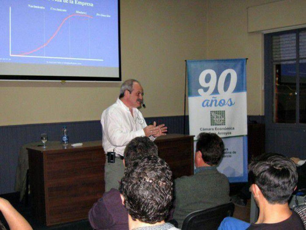 Valda disert� nuevamente en la C�mara Econ�mica