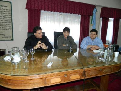Gasparini presidi� disertaci�n sobre moderno sistema de transformaci�n de residuos en energ�a