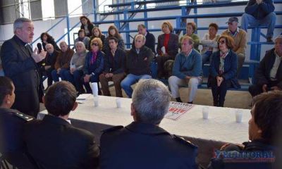 Vecinos de distintos barrios se suman a las reuniones para pedir m�s seguridad
