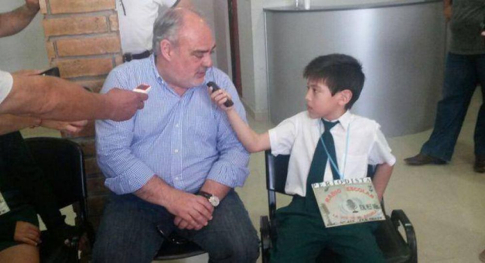 Con el anuncio de obras, Colombi lleg� a It� Ibat�