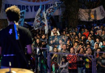 M�sica y homenajes en el D�a Nacional de la Juventud