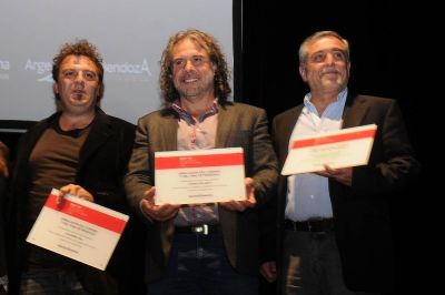 Mendoza cuenta con nuevos Embajadores del Turismo y del Vino