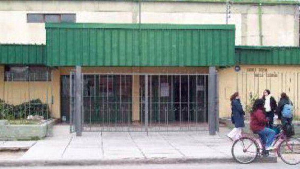 Hay clases en Mendoza salvo en tres escuelas afectadas por el sismo