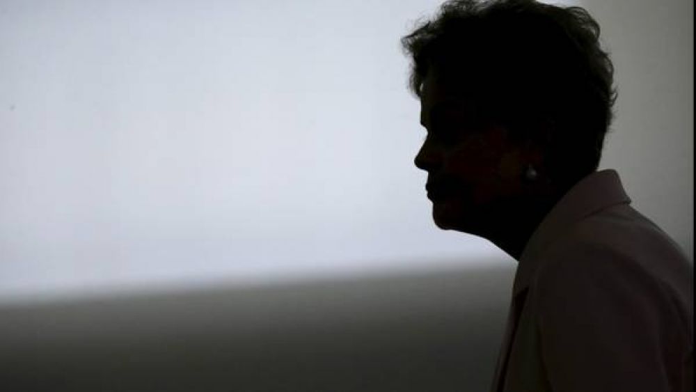 Para Dilma, �usar la crisis para atacar al gobierno es golpista�
