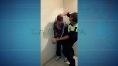 Brutal golpiza a un detenido en Tucum�n