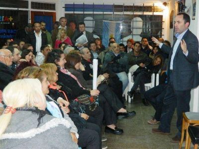 Fiorini: �Seguimos mostrando una nueva opci�n pol�tica para la ciudad�
